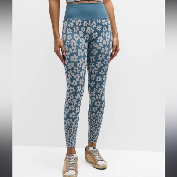 Spiritual Gangster Leggings Womens Med/Large Love Sculpt Floral Seamless Workout - Picture 1 of 5